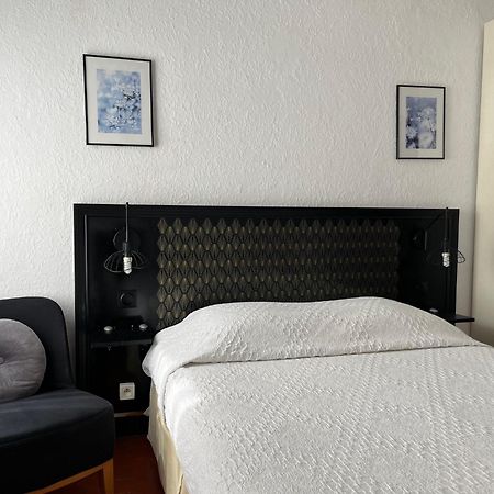 Hotel Le Flore Фрежюс Экстерьер фото