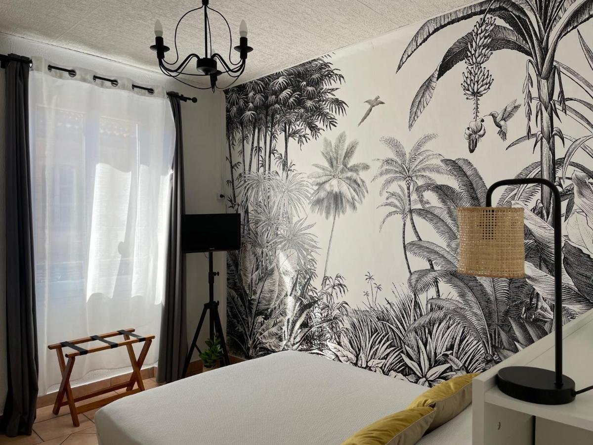 Hotel Le Flore Фрежюс Экстерьер фото