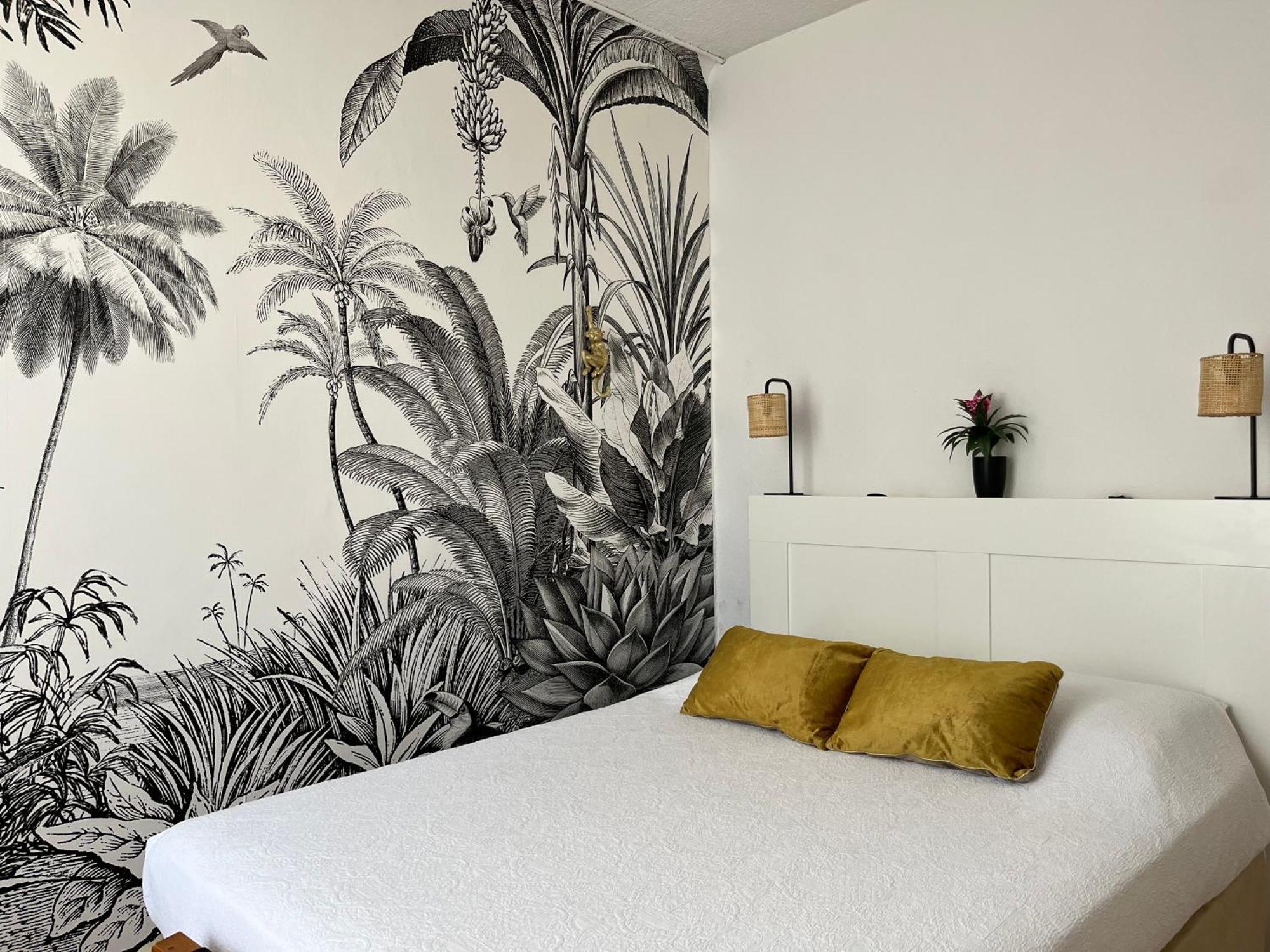 Hotel Le Flore Фрежюс Экстерьер фото