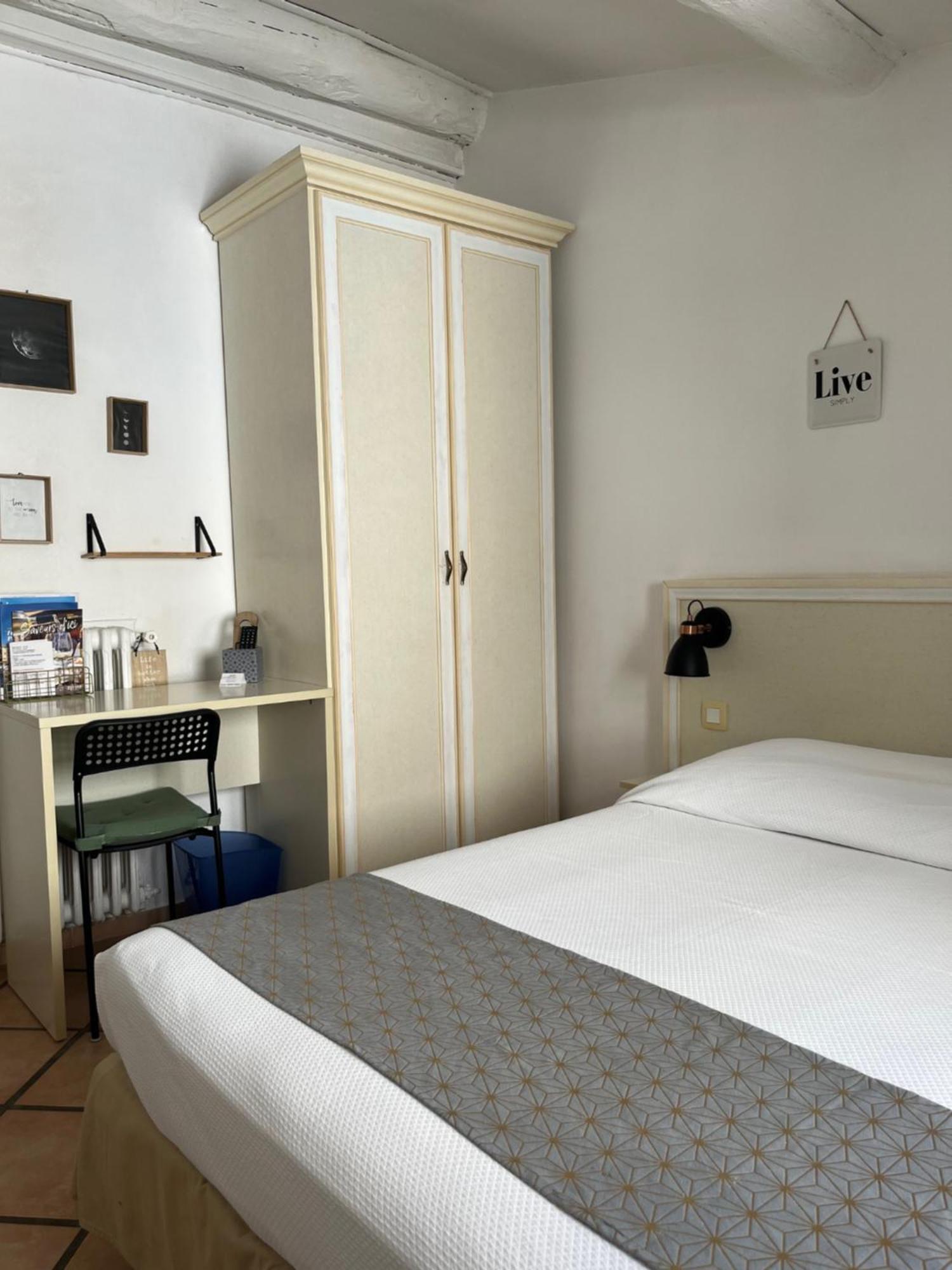 Hotel Le Flore Фрежюс Экстерьер фото